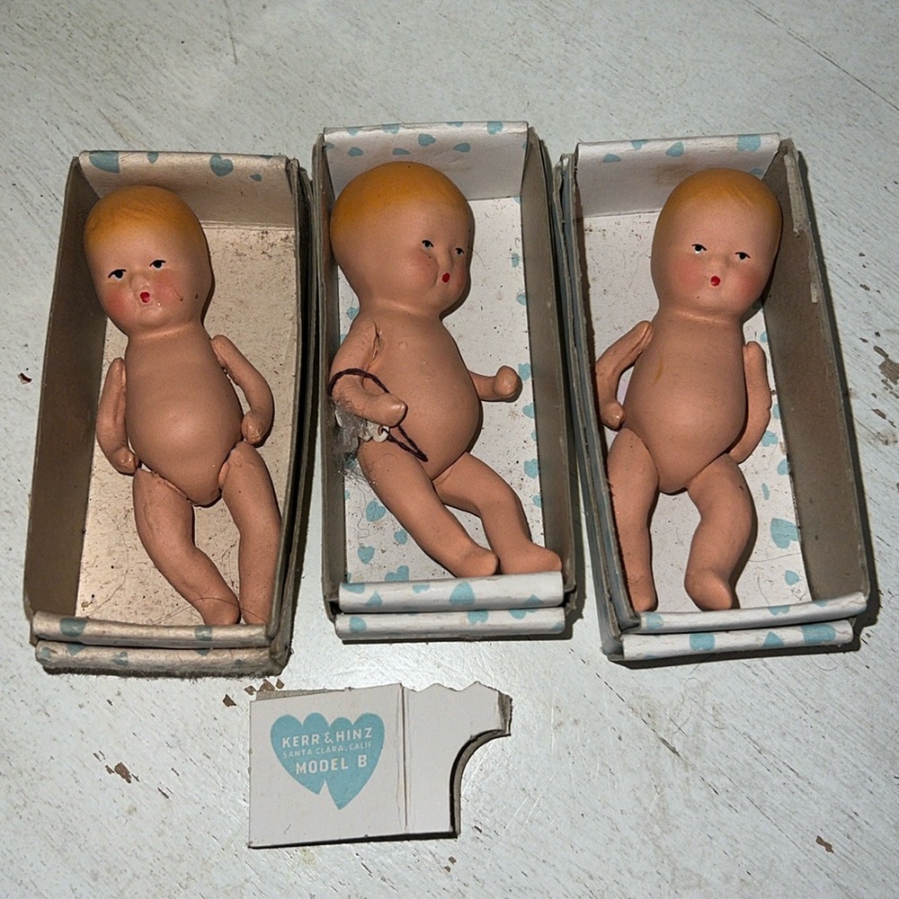 Vintage 1940s K & H USA Bisque dolls in original boxes 3